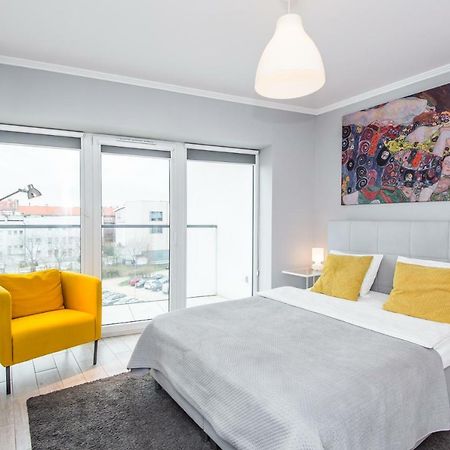 35m² studio Appartement, met 1 privé badkamer in Poznan stadscentrum Buitenkant foto