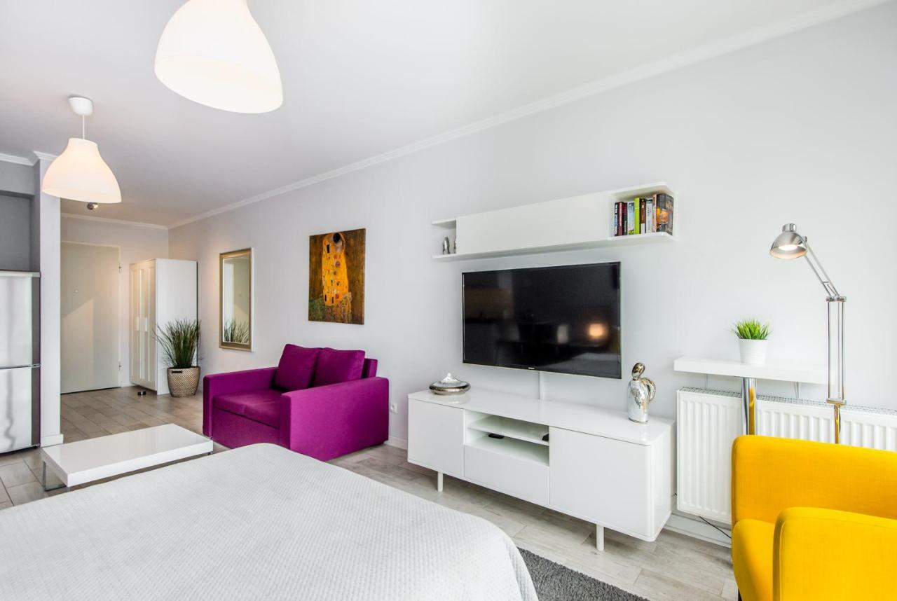 35m² studio Appartement, met 1 privé badkamer in Poznan stadscentrum Buitenkant foto