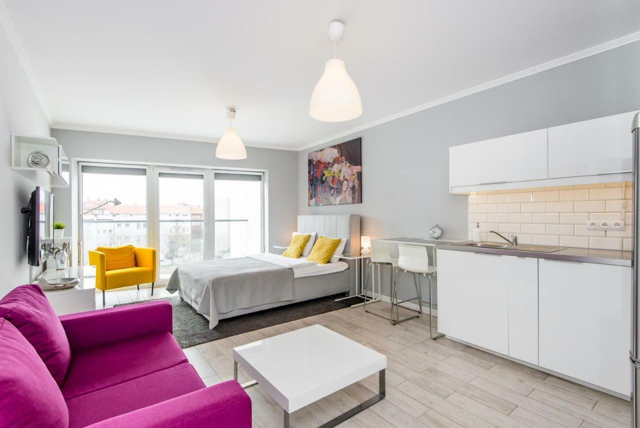 35m² studio Appartement, met 1 privé badkamer in Poznan stadscentrum Buitenkant foto