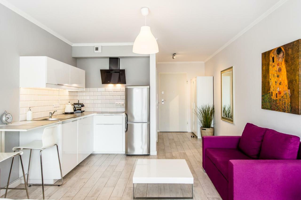 35m² studio Appartement, met 1 privé badkamer in Poznan stadscentrum Buitenkant foto