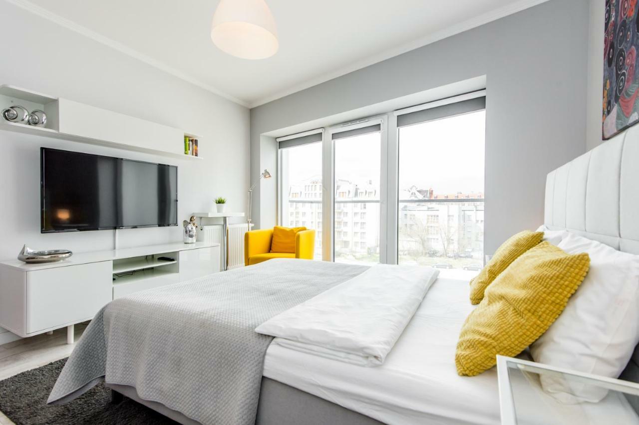 35m² studio Appartement, met 1 privé badkamer in Poznan stadscentrum Buitenkant foto