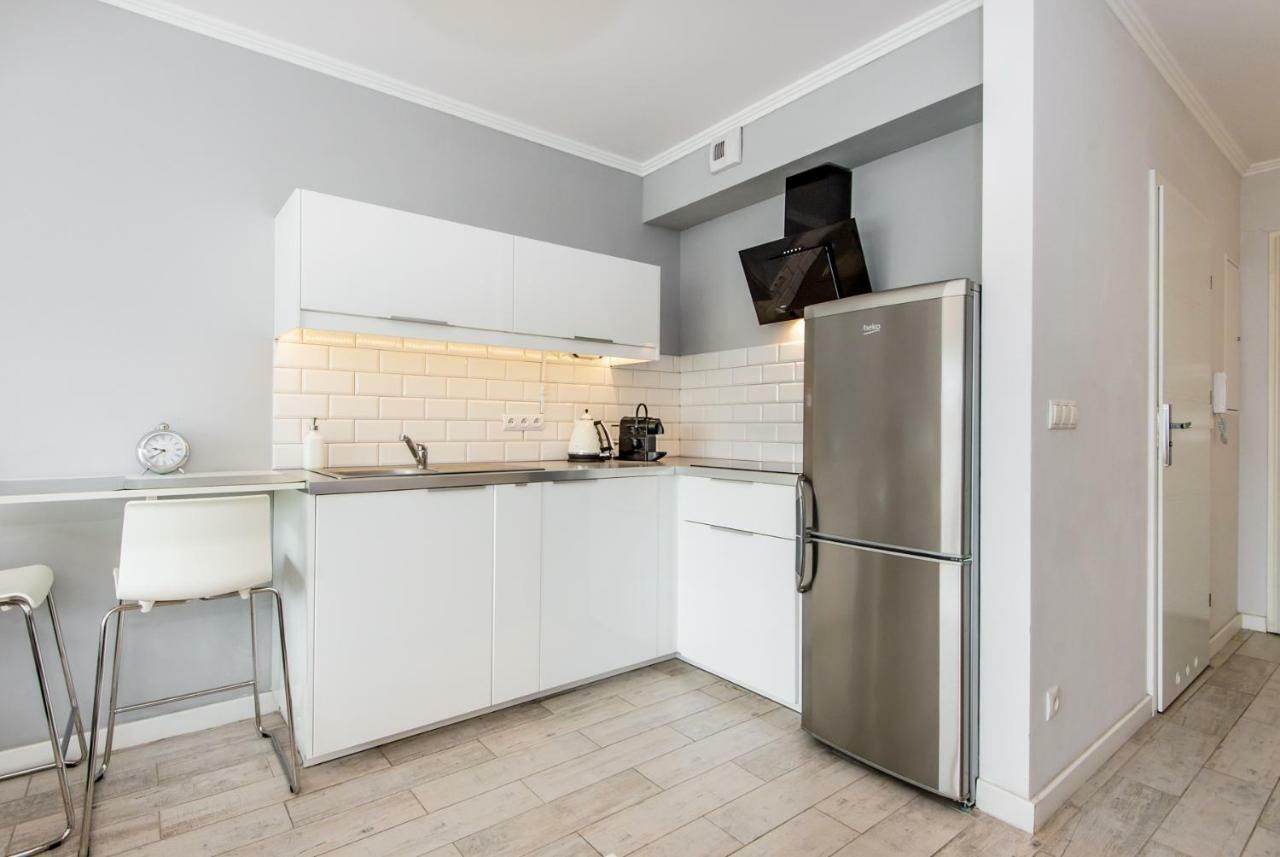 35m² studio Appartement, met 1 privé badkamer in Poznan stadscentrum Buitenkant foto
